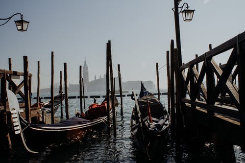 有关停泊, 威尼斯, 水上技能的免费素材图片