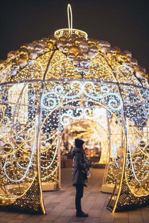 黑夹克的女人 · 免费素材图片