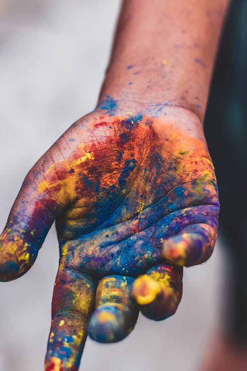 人的手的照片与油漆颜色的 · 免费素材图片