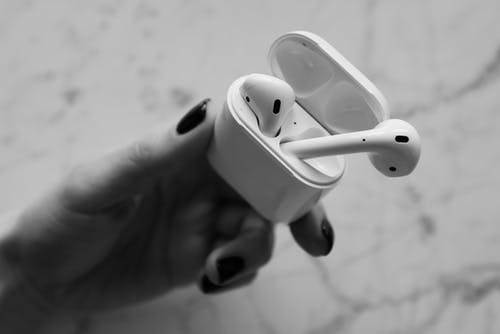 有关airpods, 可携式, 单色的免费素材图片