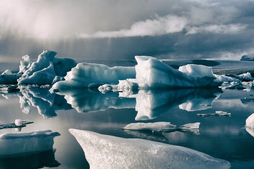 水体中的冰层 · 免费素材图片