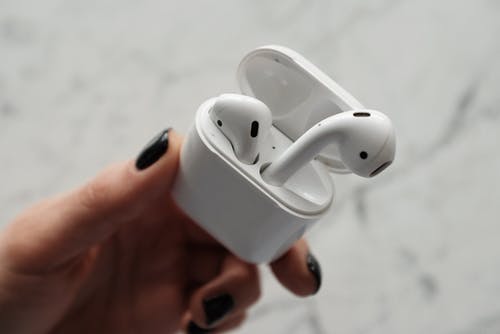 有关airpods, 可携式, 套子的免费素材图片