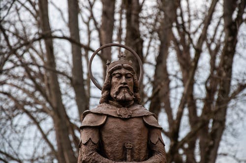 公园里的圣战士的古代雕塑 · 免费素材图片