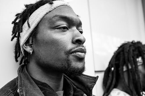 有关人, 哀思, 单色的免费素材图片