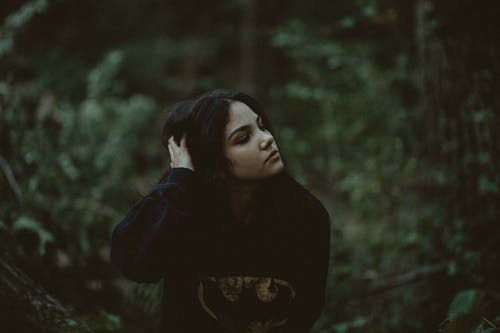 有关伤心, 女人, 悲伤的免费素材图片