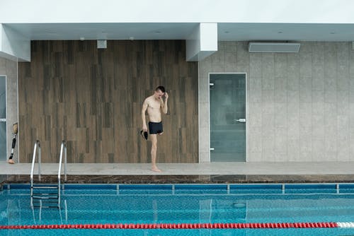 有关一条腿, 人, 休闲的免费素材图片