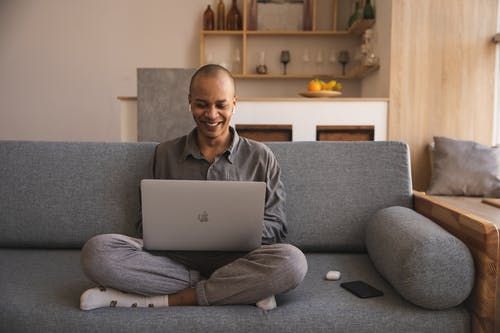 有关MacBook, 人, 家伙的免费素材图片