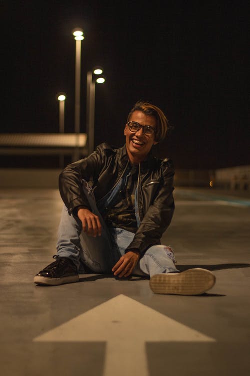 有关因果, 地面, 坐的免费素材图片