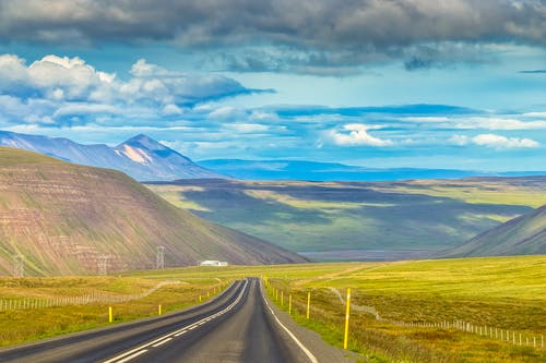 有关云天空, 公路旅行, 冰岛的免费素材图片