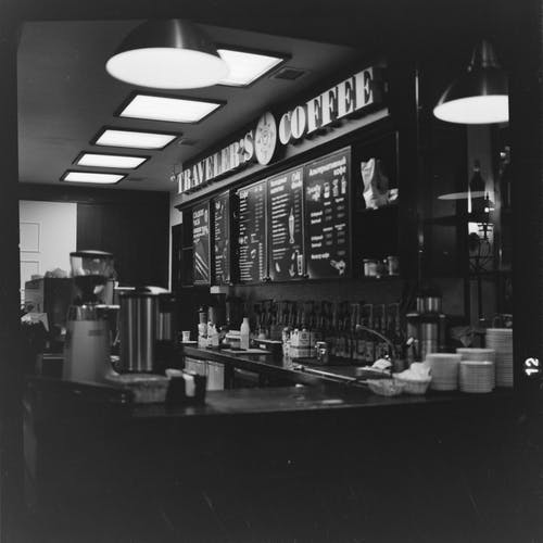 现代咖啡屋的内部 · 免费素材图片