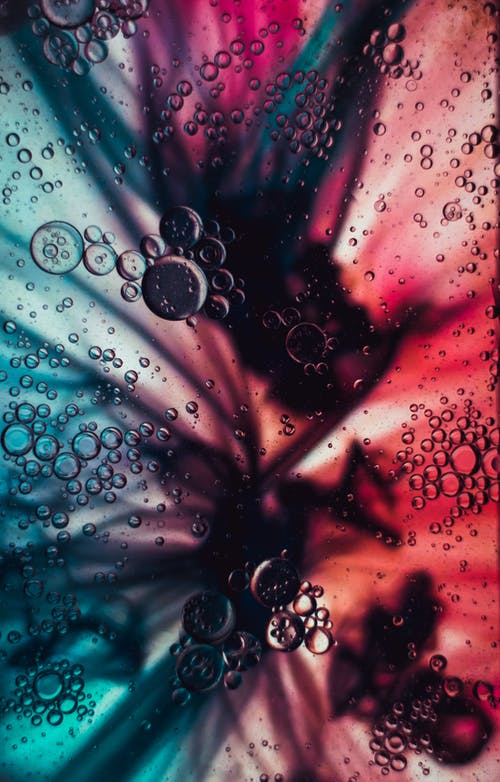 气泡在水中的多彩抽象背景 · 免费素材图片
