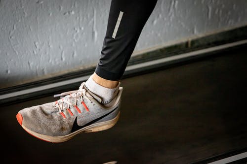 有关在家生活, 女人, 室内的免费素材图片