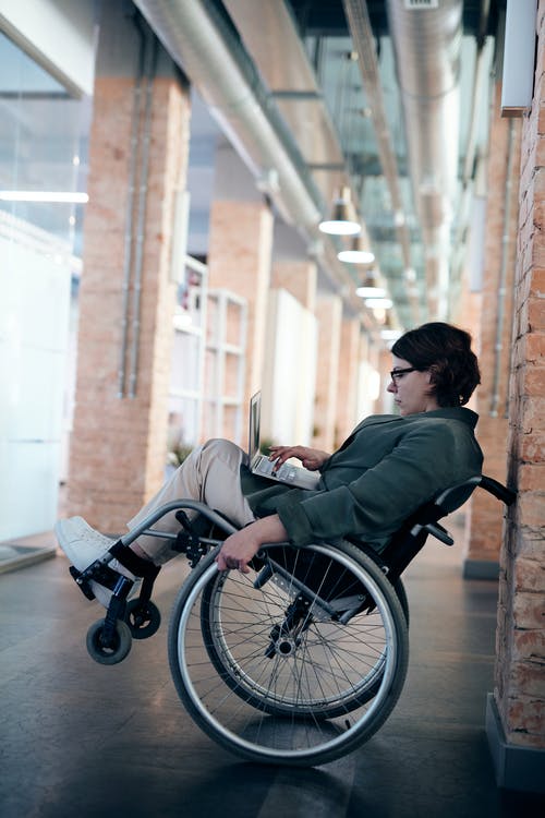 有关3C用品, 休闲, 侧面图的免费素材图片