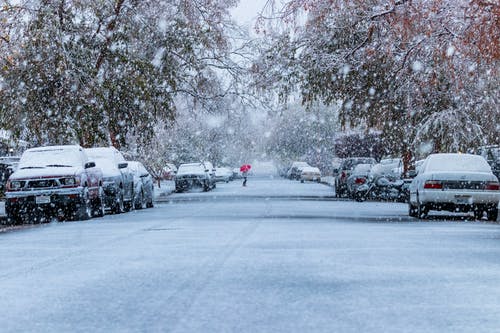 有关下雪, 停放的汽车, 冬季的免费素材图片