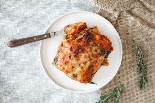 有关Flatlay, 意大利美食, 烤宽面条的免费素材图片