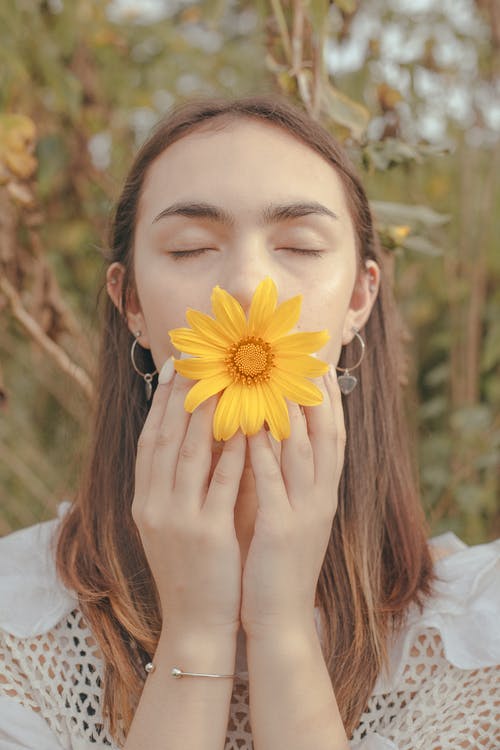 有关人, 垂直拍摄, 女人的免费素材图片