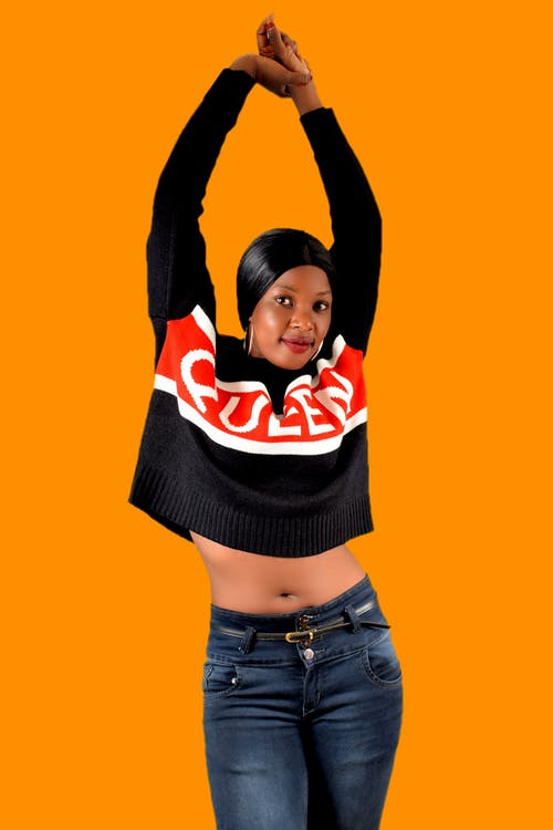 有关orange_background, 举起手臂, 乐天派的免费素材图片