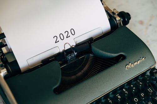 有关2020, 剧本, 打字机的免费素材图片