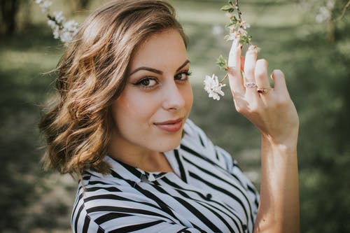 有关女人, 干, 握住的免费素材图片