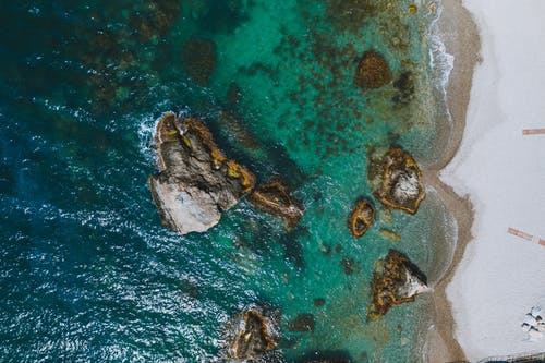 有关土耳其蓝, 岩石, 岩石海岸的免费素材图片
