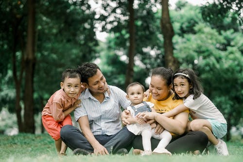 幸福的家庭照片 · 免费素材图片