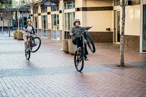 有关一起, 人行道, 休闲的免费素材图片