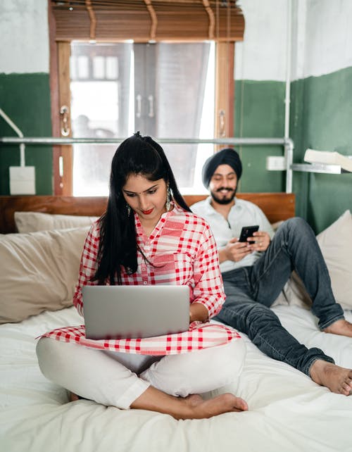 有关3C用品, 一对, 一起的免费素材图片