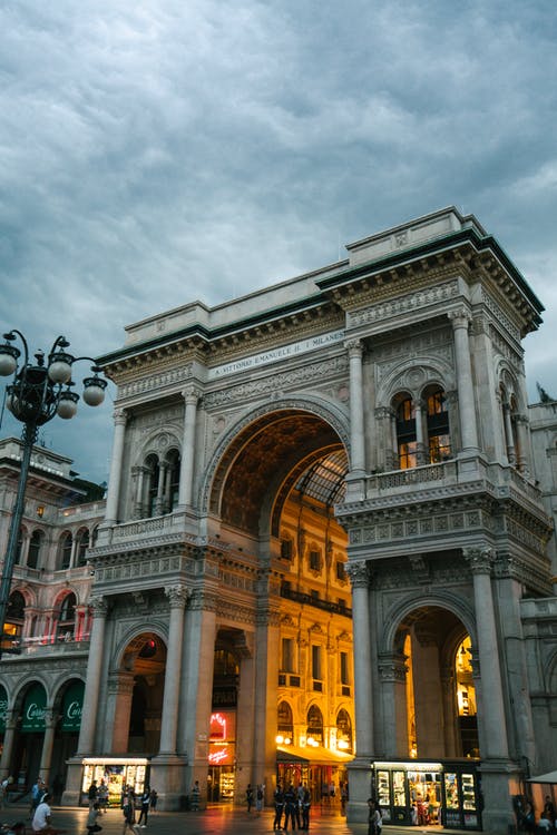 有关galleria vittorio emanuele, 中央, 从下面的免费素材图片