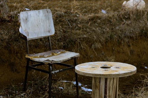 有关凳子, 受气候侵蚀的, 和平的的免费素材图片