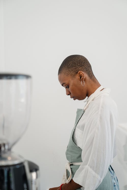 有关侧面图, 严肃, 围裙的免费素材图片