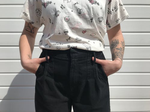 有关休闲装, 刺青, 印花衬衫的免费素材图片