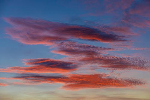 蓝色和橙色多云的天空 · 免费素材图片
