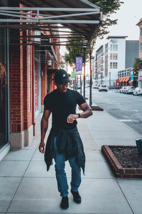 有关不情绪化, 人, 人行道的免费素材图片