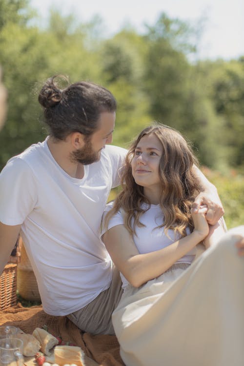 有关一对, 一起, 恋爱的免费素材图片