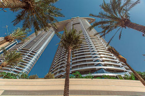 有关低角度拍摄, 建筑设计, 摩天大楼的免费素材图片