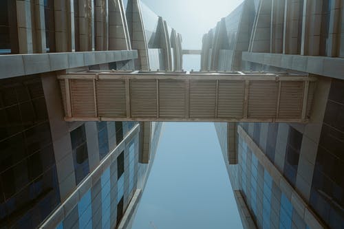 有关低角度拍摄, 建筑设计, 日光的免费素材图片