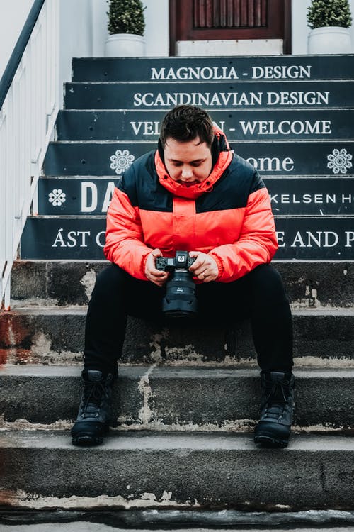 有关3C用品, 上網, 人的免费素材图片