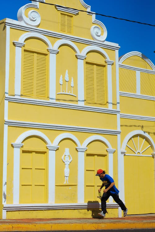 有关人, 人行道, 低角度的免费素材图片