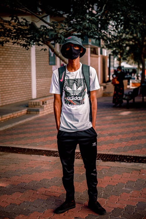 有关人, 双手插在口袋里, 爱迪达的免费素材图片