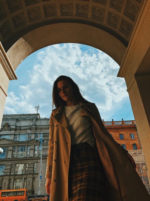 有关个性, 从下面, 低角度的免费素材图片