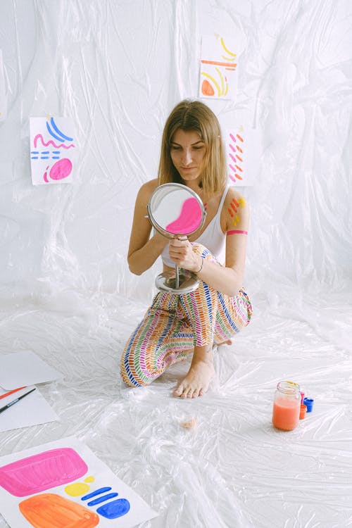 有关垂直拍摄, 塗料, 女人的免费素材图片