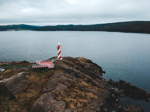 有关不均匀的, 刚烈地, 华丽的的免费素材图片