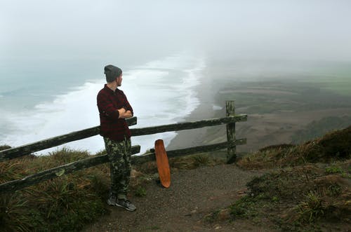 有关人, 俯瞰, 围栏的免费素材图片