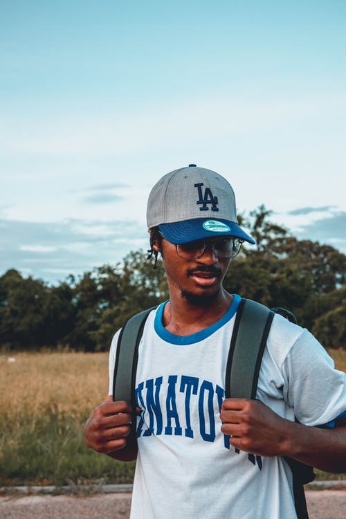 有关T恤, 人, 信的免费素材图片