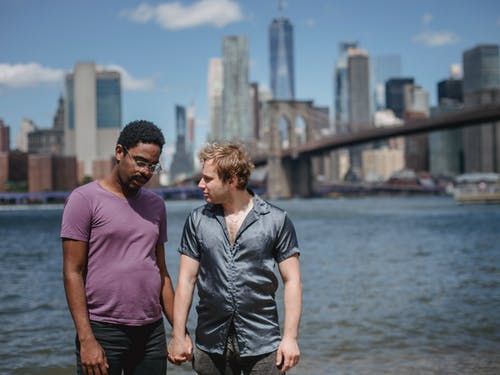 有关一对, 一起, 人们手牵着手的免费素材图片