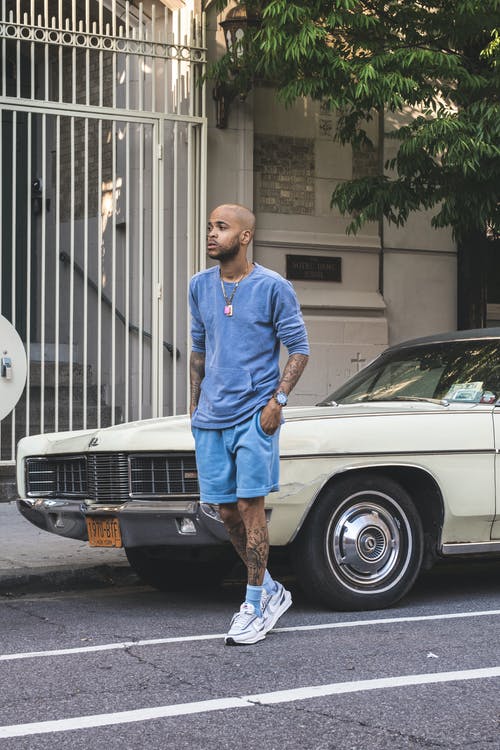 有关人, 停放的汽车, 垂直拍摄的免费素材图片