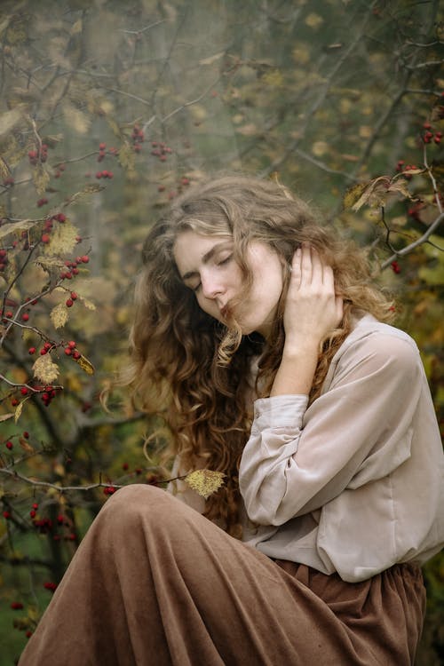 有关人, 垂直拍摄, 女人的免费素材图片