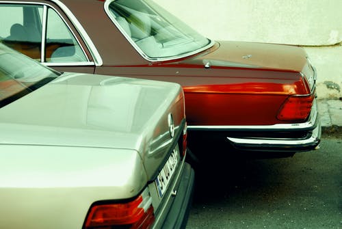 有关交通系统, 四门轿车, 汽车的免费素材图片