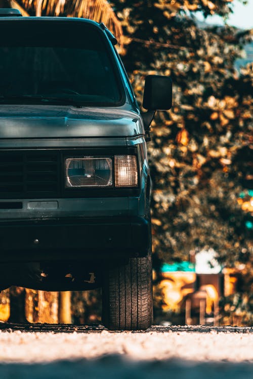 有关停, 半, 垂直拍摄的免费素材图片