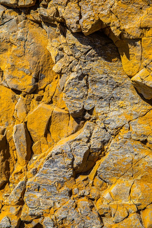 棕色和灰色岩层 · 免费素材图片